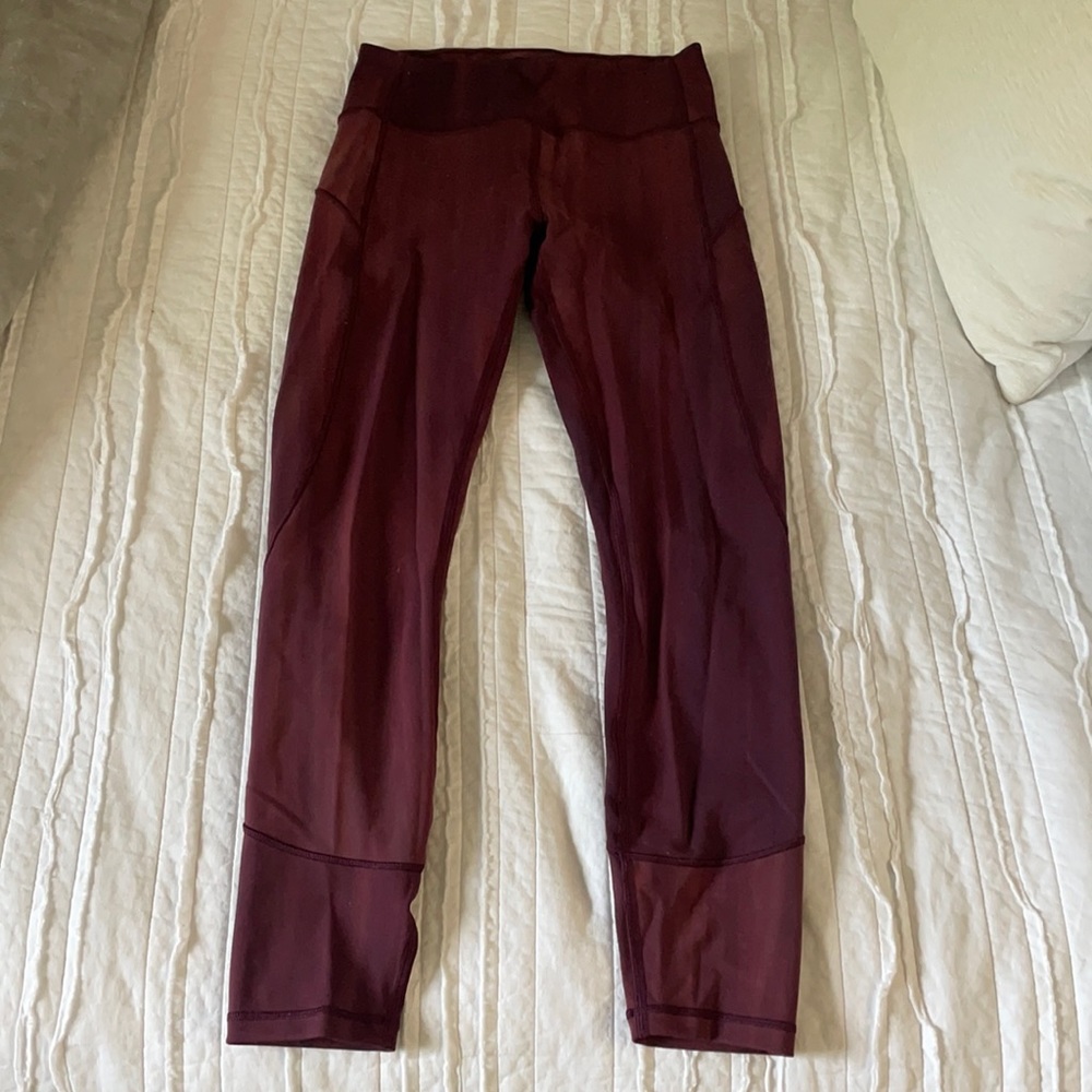 Lululemon In Movement 25’ leggings - like new!